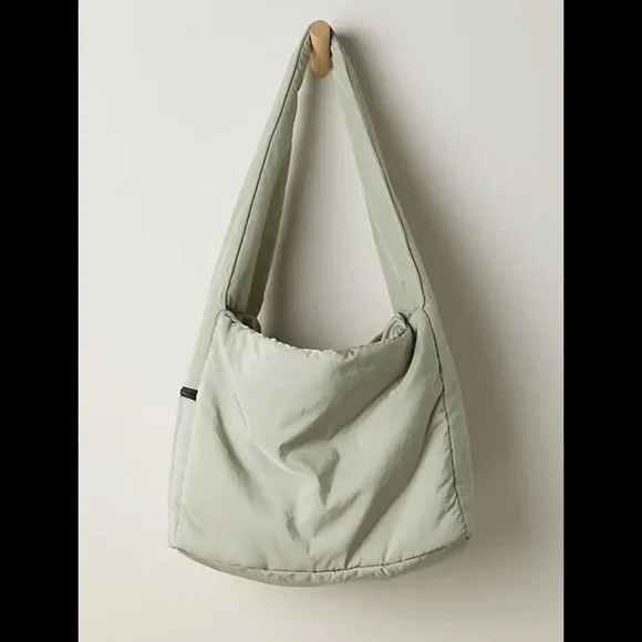 NWT Free People Movement Challenger Carryall Bag - Stone Sage - Picture 2 of 5